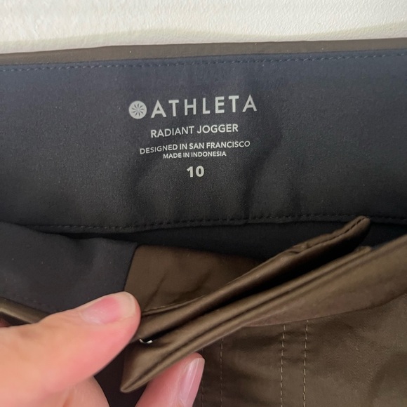 Athleta Radiant Jogger Olive Green Pants Satin Athletic Pants Size 10 - Picture 4 of 10